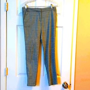 Woman's  Aqua Brand Trousers